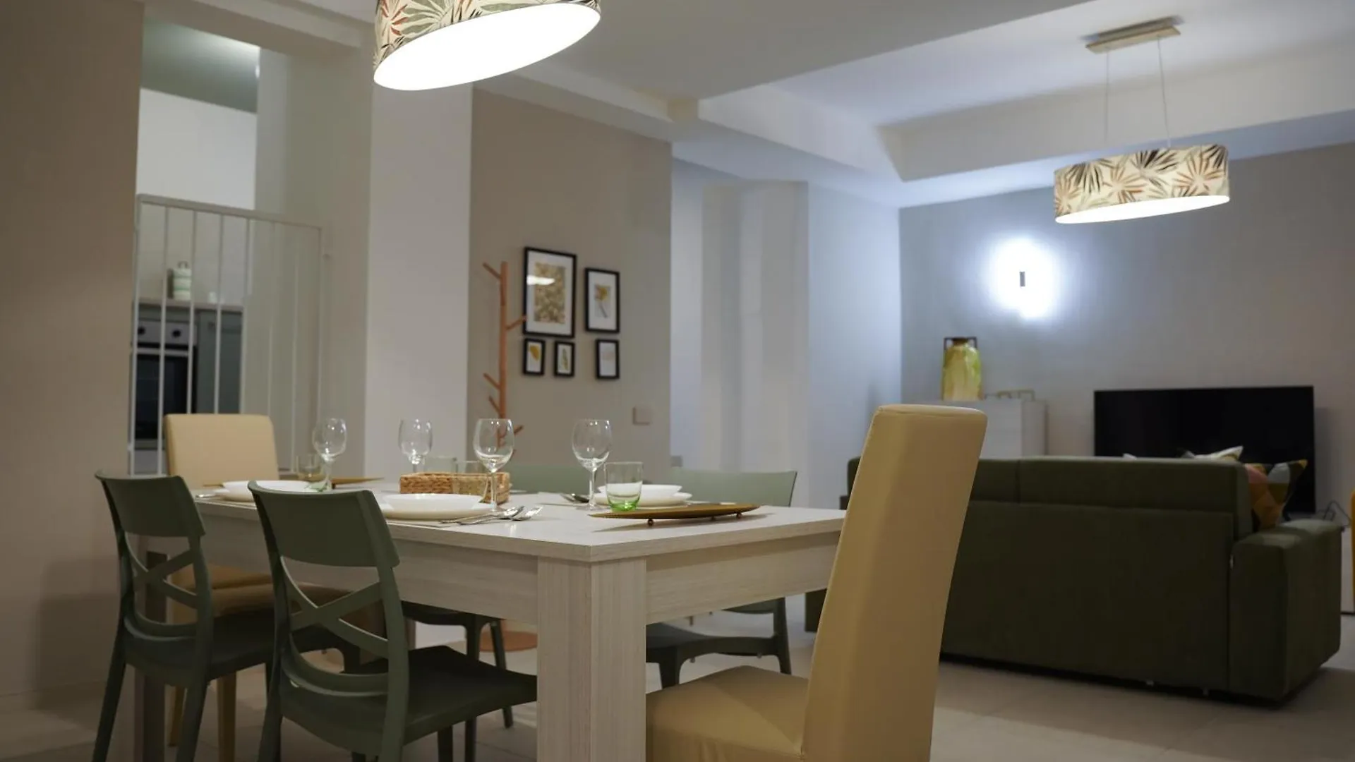 Monumentale M5 Apt - 6 Ospiti & Famiglie Con 2 Bagni E Suite Milaan