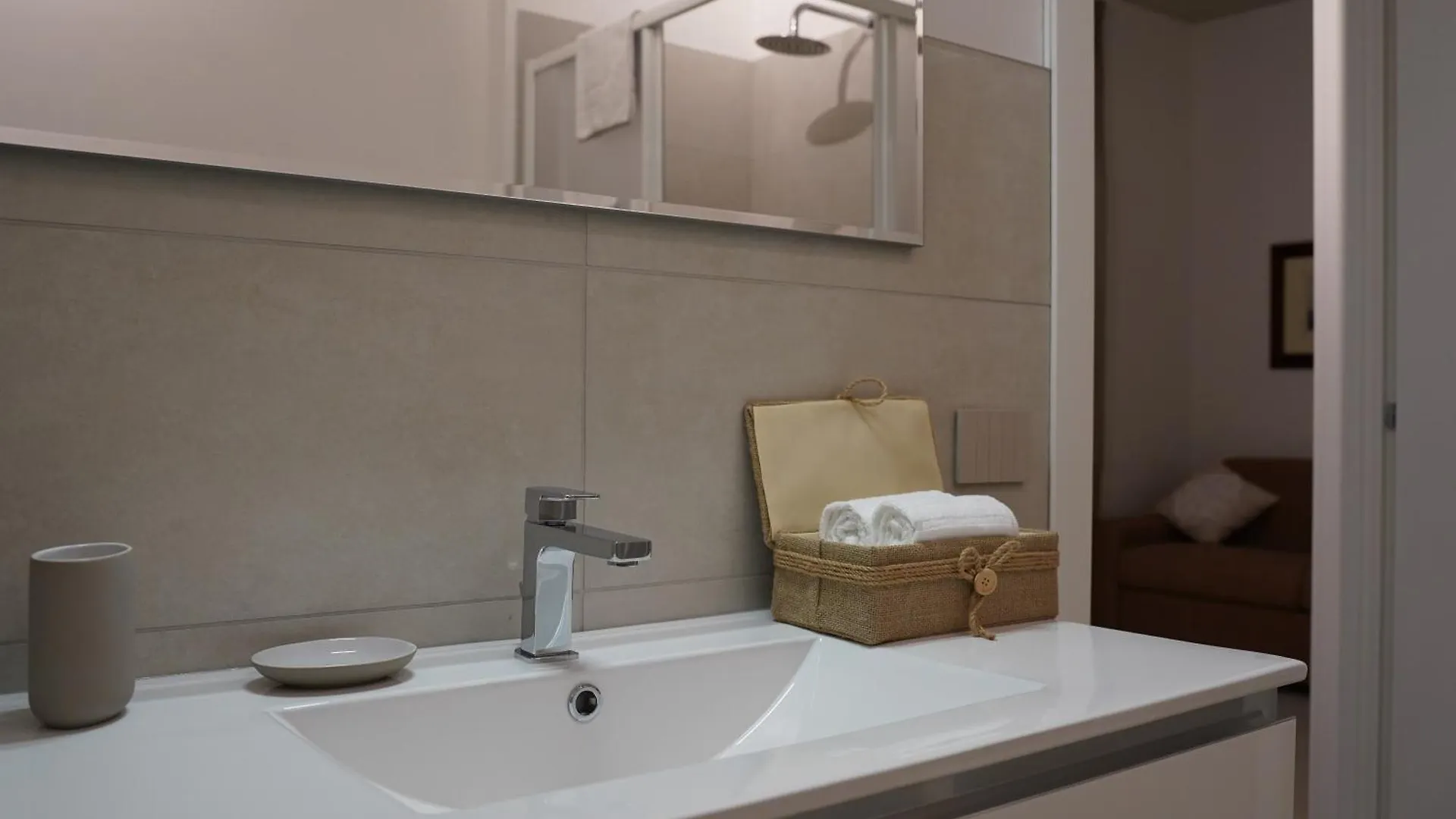 Monumentale M5 Apt - 6 Ospiti & Famiglie Con 2 Bagni E Suite Milaan Appartement